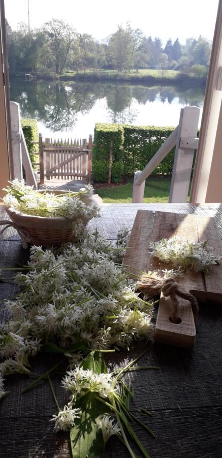 Orivage Bed and Breakfast Annevoie-Rouillon Esterno foto