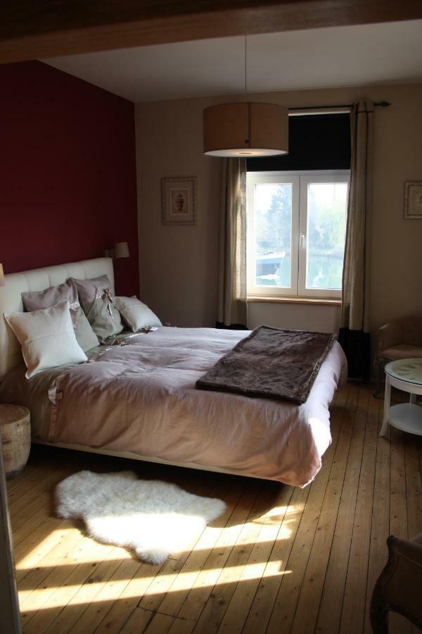 Orivage Bed and Breakfast Annevoie-Rouillon Esterno foto