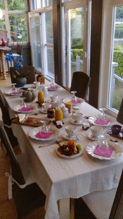 Orivage Bed and Breakfast Annevoie-Rouillon Esterno foto